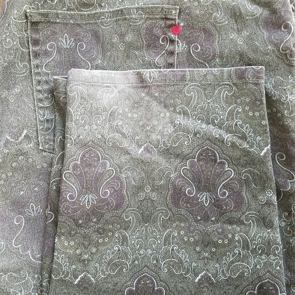 denim 24/7 Jeans - Picture 5 of 5